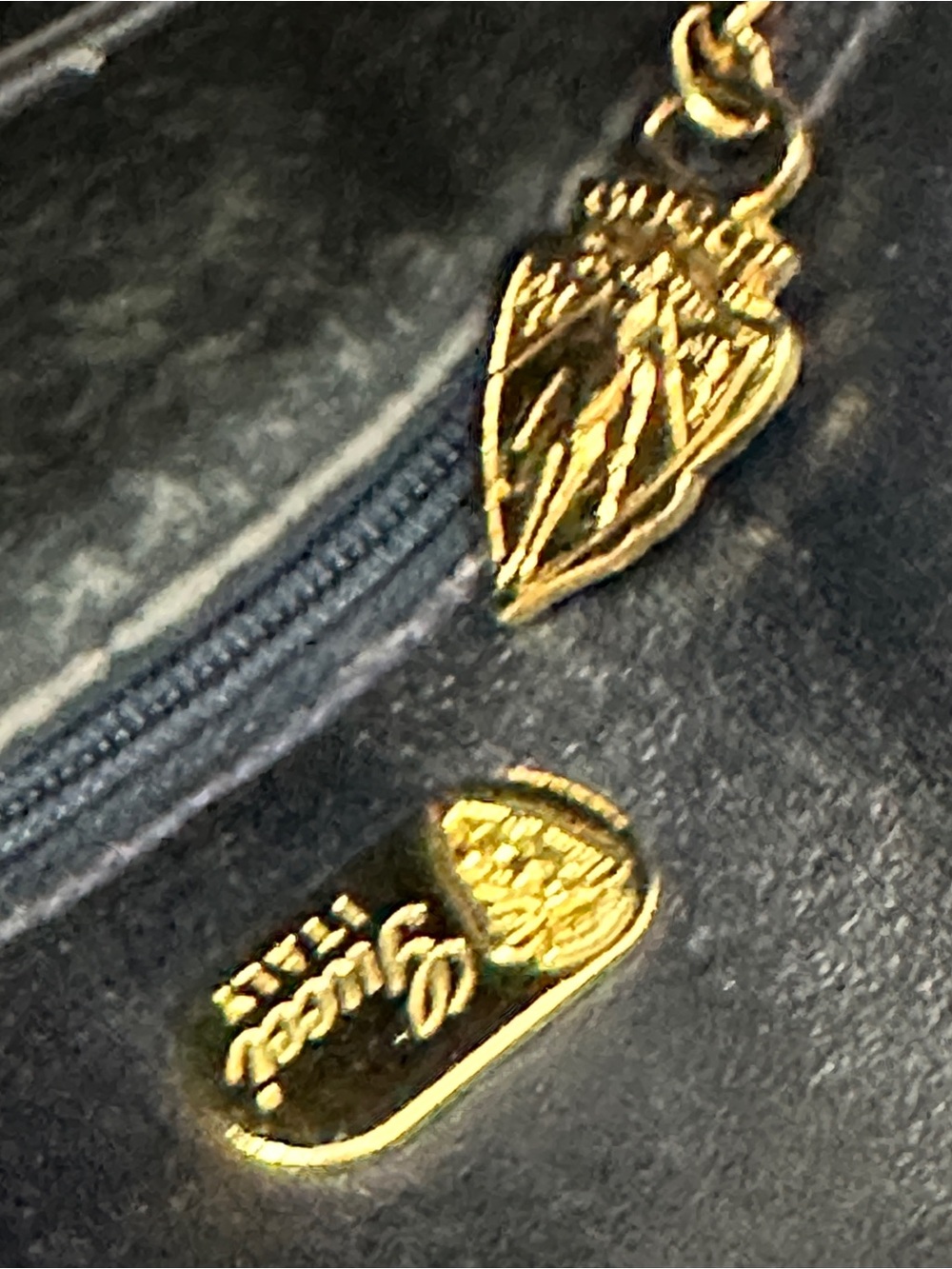 Gucci Gray/Navy/ Black-Midnight Blue Monogram Crossbody w zipper pull - Picture 5 of 17